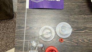 При обыске в квартирах руководителей и участников преступной группы было обнаружено большое количество предметов и вещей, предназначенных для совершения преступления